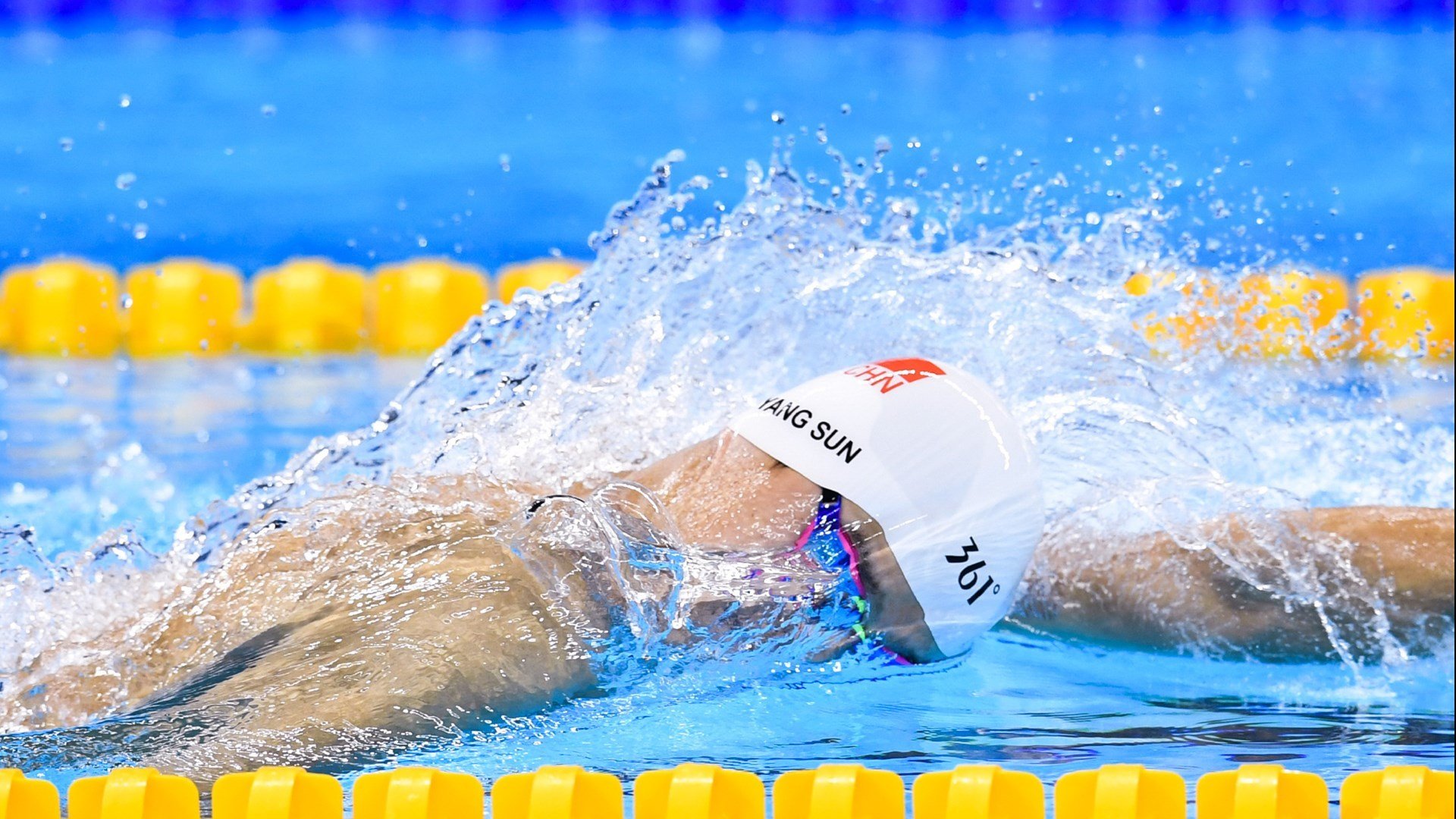 kaiyun登录入口-南非女将花样游泳配合赢喝彩，南非女子游泳冠军